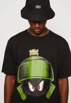 Redefined Rebel Sebastian Tee Unisex - T-Shirt Print - Black 11 Redefined Rebel Sebastian Tee Unisex - T-Shirt Print - Black -Redefined Rebel 1a3f47790d2a45b2ad765d4751d49b95