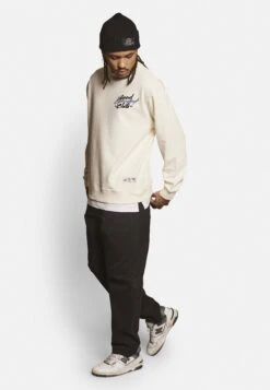 Redefined Rebel Rafael- Sweater - Pristine -Redefined Rebel 1d11b0317b4848cb9025dfb9a10e9802