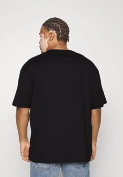 Redefined Rebel Corey Tee Unisex - T-Shirt Print - Black 10 Redefined Rebel Corey Tee Unisex - T-Shirt Print - Black -Redefined Rebel 1d7b4e2f58e7408d92eef51e0da0c657