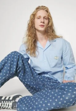 Redefined Rebel Tokyo Destroy- Relaxed Fit Jeans - Mid Blue -Redefined Rebel 1e9f2236783e4373a8c5689f628c453e