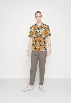 Redefined Rebel Pablo- Overhemd - Peach Amber -Redefined Rebel 2a55370c8e5c48e1bf877a43ae04a071