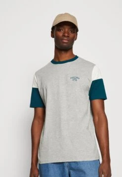 Redefined Rebel Garry Tee - T-Shirt Print - Light Grey Melange 11 Redefined Rebel Garry Tee - T-Shirt Print - Light Grey Melange -Redefined Rebel 317f043cd0c64696b9b175db92ea1fa2