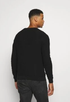 Redefined Rebel Bear - Trui - Black 10 Redefined Rebel Bear - Trui - Black -Redefined Rebel 323b0caf5e674e9093756fca67293211