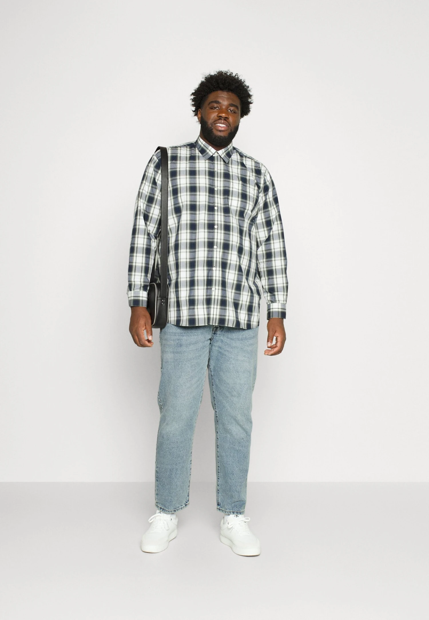 Redefined Rebel Rome Plus Size - Straight Leg Jeans - Zanzibar Denim 4 Redefined Rebel Rome Plus Size - Straight Leg Jeans - Zanzibar Denim - Afbeelding 2