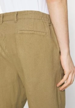 Redefined Rebel Rremir Pants - Chino - Gothic Olive -Redefined Rebel 3809af5cefed42faba66e72171b12941