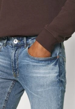 Redefined Rebel Copenhagen - Slim Fit Jeans - Sea Shore 11 Redefined Rebel Copenhagen - Slim Fit Jeans - Sea Shore -Redefined Rebel 4135441b98104d7eaa66ef85efc91ec1