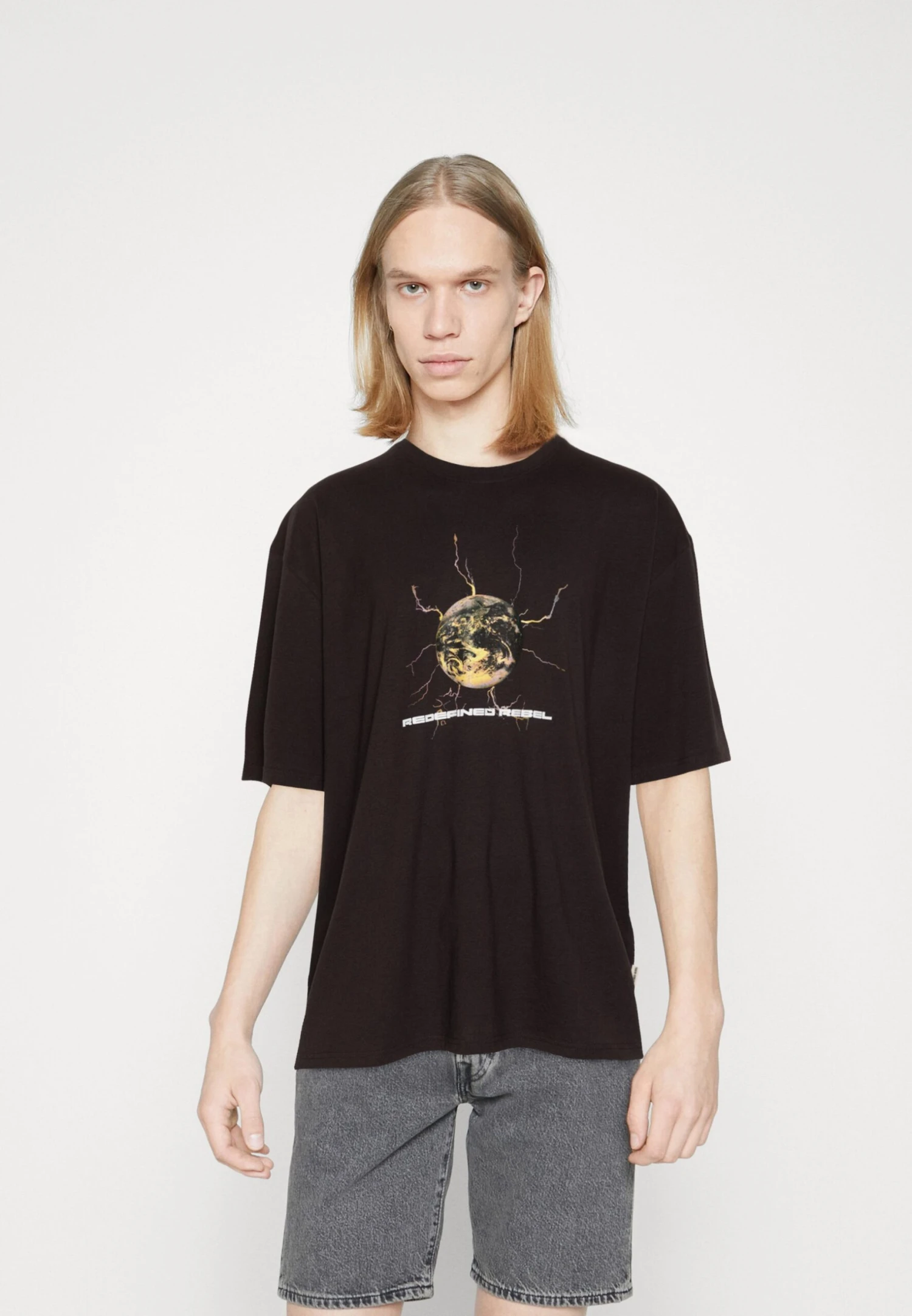 Redefined Rebel Rrharlan Tee Plus - T-Shirt Print - Bristol Black 3 Redefined Rebel Rrharlan Tee Plus - T-Shirt Print - Bristol Black