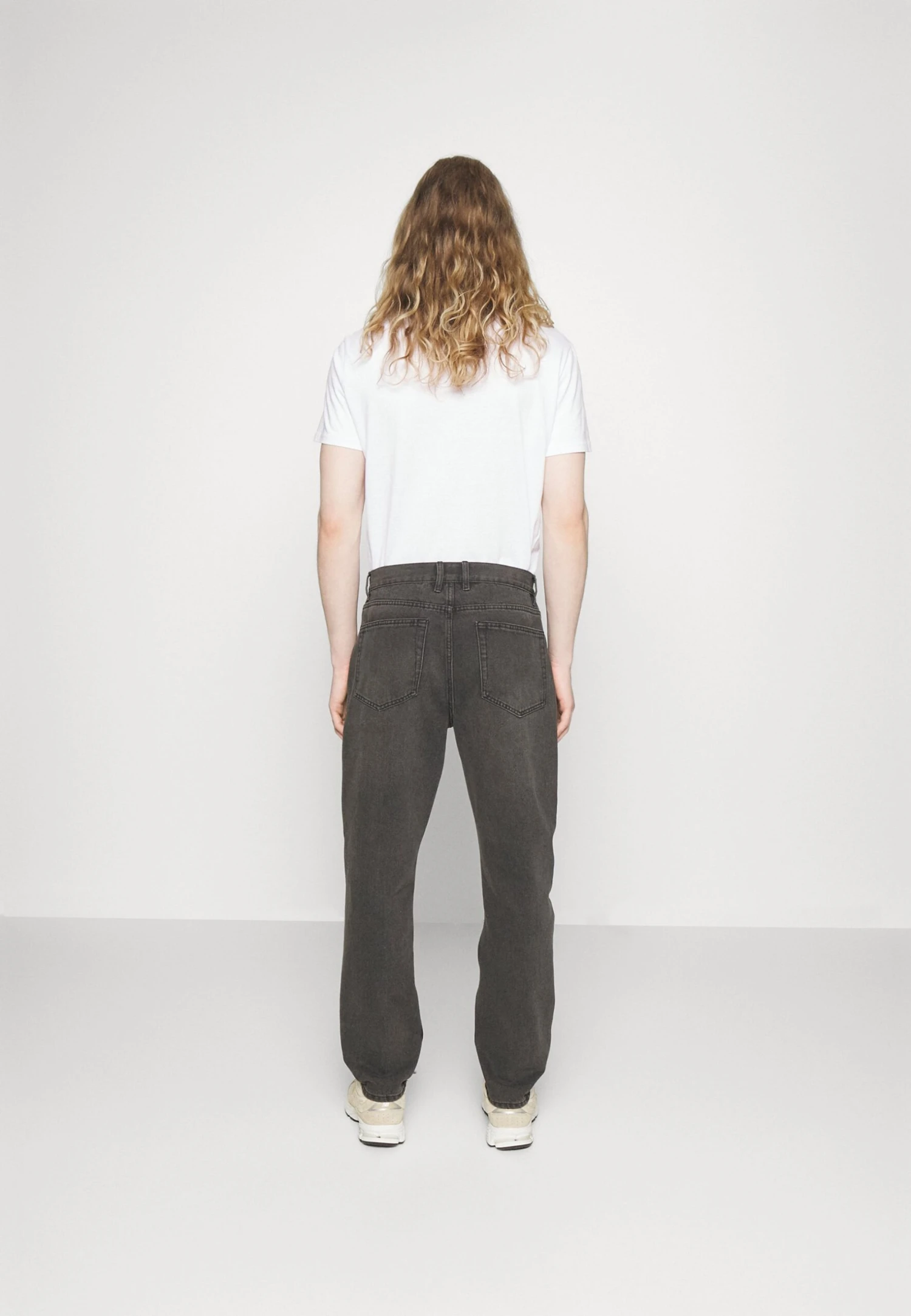 Redefined Rebel Manchester- Straight Leg Jeans - Black Grey 5 Redefined Rebel Manchester- Straight Leg Jeans - Black Grey - Afbeelding 3