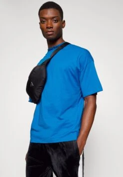 Redefined Rebel Aldo Tee - T-Shirt Print - Mykonos Blue -Redefined Rebel 4a833faadd594e239bb9ae84949320f2