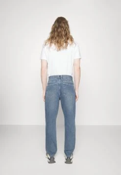 Redefined Rebel Manchester- Straight Leg Jeans - Light Blue -Redefined Rebel 5464e5045d1f4b8b818b1025ce3ea254