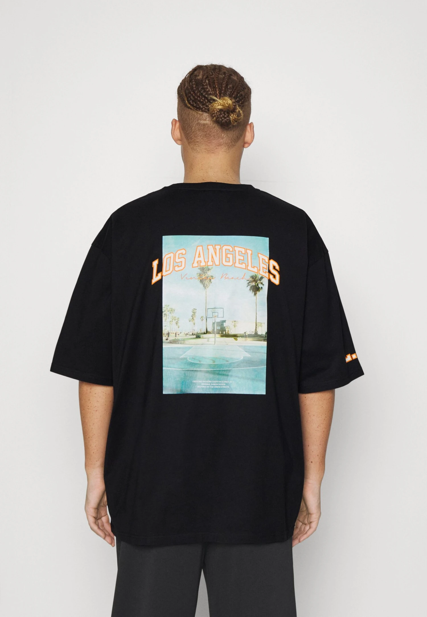 Redefined Rebel Sago Tee - T-Shirt Print - Black 5 Redefined Rebel Sago Tee - T-Shirt Print - Black - Afbeelding 3