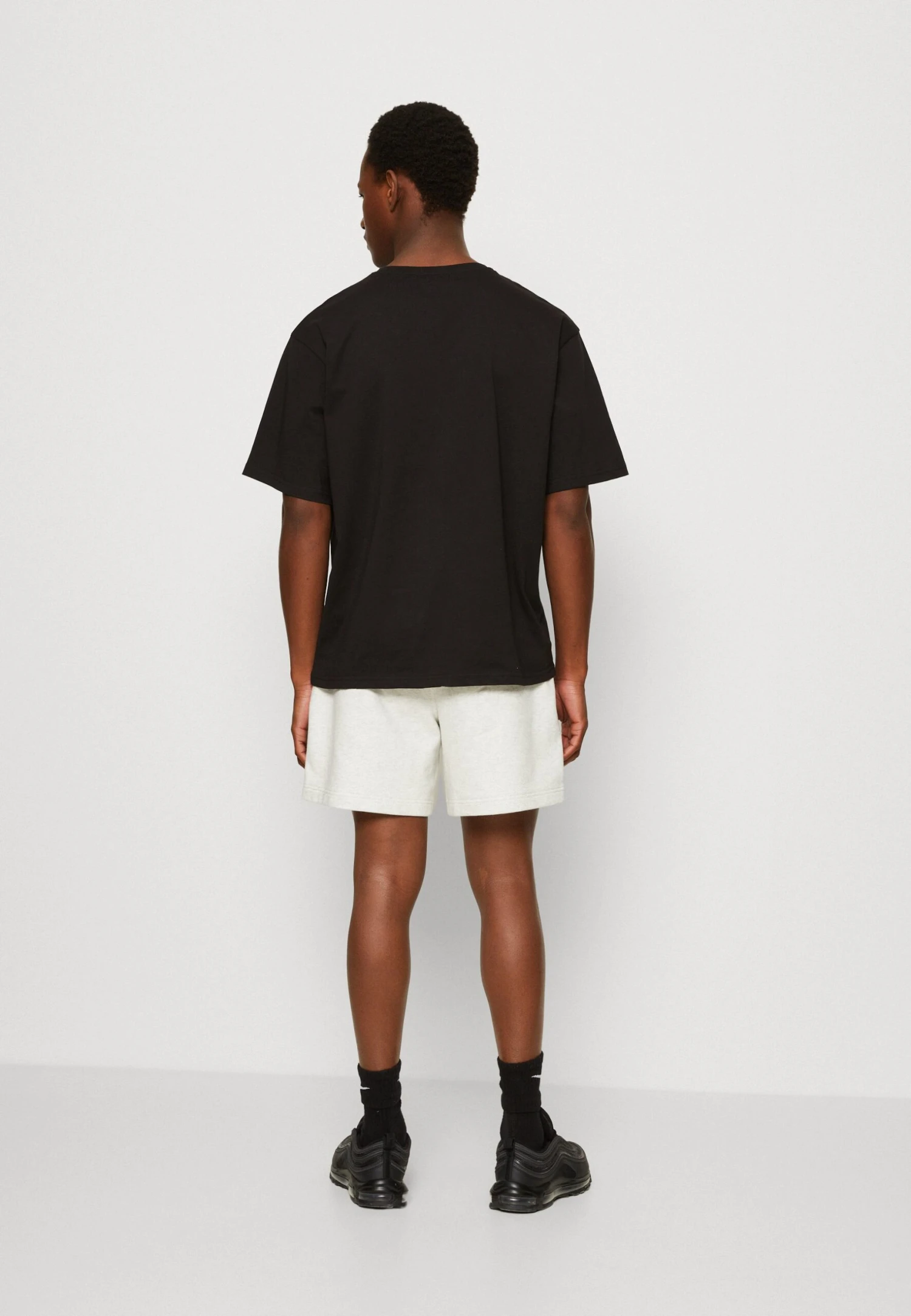 Redefined Rebel Sebastian Tee Unisex - T-Shirt Print - Black 5 Redefined Rebel Sebastian Tee Unisex - T-Shirt Print - Black - Afbeelding 3