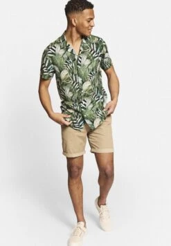 Redefined Rebel -Redefined Rebel 636774f83ccc4a86b49618f4262d3435