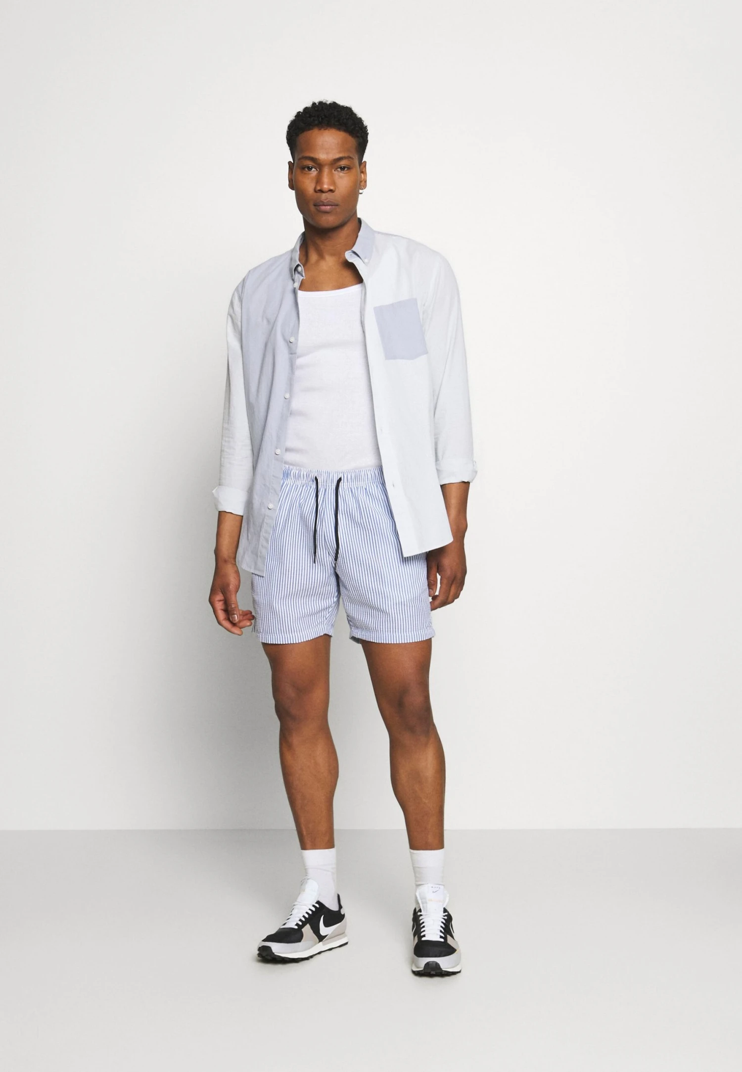 Redefined Rebel Ian - Shorts - Navy 4 Redefined Rebel Ian - Shorts - Navy - Afbeelding 2