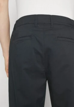 Redefined Rebel Moses Pants - Broek - Navy Blazer 13 Redefined Rebel Moses Pants - Broek - Navy Blazer -Redefined Rebel 6beafeef0e274f0dbd08054a36218d96