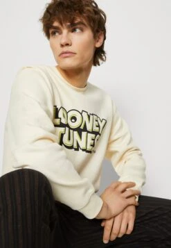 Redefined Rebel Max Unisex - Sweater - Pristine 10 Redefined Rebel Max Unisex - Sweater - Pristine -Redefined Rebel 6c98563a43c545bb867a5b3998b80982