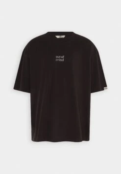 Redefined Rebel Morgan Tee Plus - T-Shirt Print - Bristol Black 11 Redefined Rebel Morgan Tee Plus - T-Shirt Print - Bristol Black -Redefined Rebel 740f62e7511b4940ba92b84f36402c64