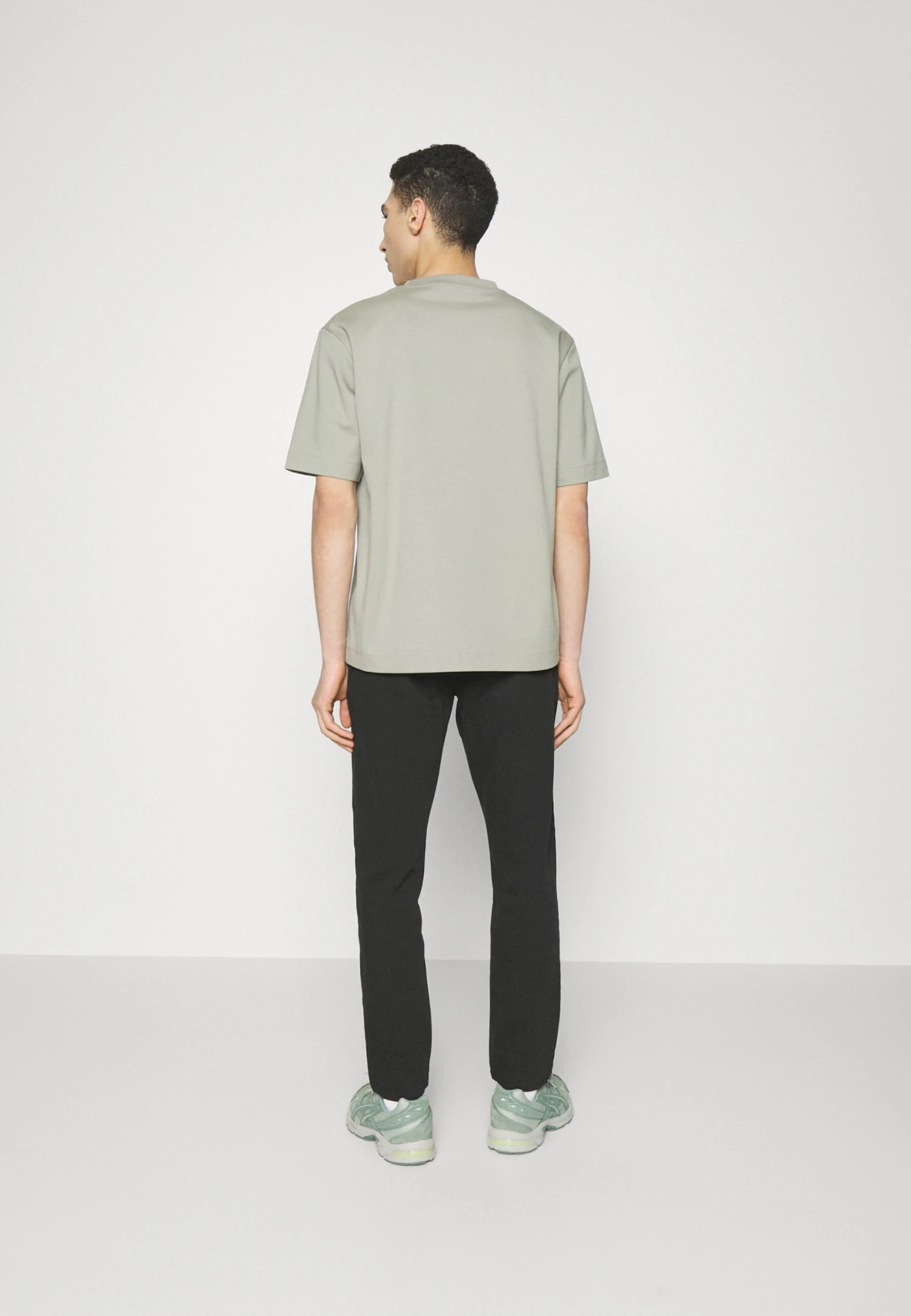 Redefined Rebel Rraugust Pants - Chino - Black 5 Redefined Rebel Rraugust Pants - Chino - Black - Afbeelding 3