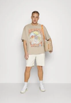 Redefined Rebel -Redefined Rebel 770a0cf5784b4f4791cab9f104fe3ad9