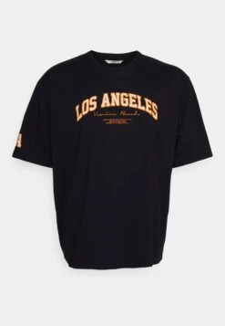 Redefined Rebel Sago Tee - T-Shirt Print - Black 16 Redefined Rebel Sago Tee - T-Shirt Print - Black -Redefined Rebel 779aef984f8b423f825f5395be623c05