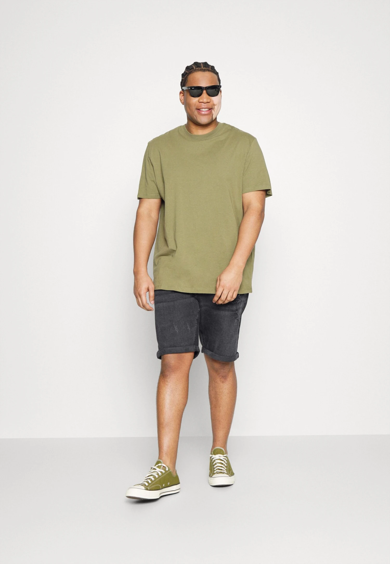 Redefined Rebel Rroslo Destroy- Jeansshort - Dust Black 4 Redefined Rebel Rroslo Destroy- Jeansshort - Dust Black - Afbeelding 2