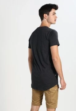 Redefined Rebel Jax Tee - T-Shirt Basic - Black 9 Redefined Rebel Jax Tee - T-Shirt Basic - Black -Redefined Rebel 7a9a0af1655c437ab06f80d322a58b5b