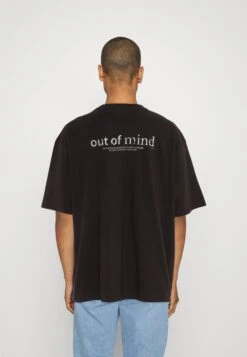 Redefined Rebel Morgan Tee Plus - T-Shirt Print - Bristol Black 10 Redefined Rebel Morgan Tee Plus - T-Shirt Print - Bristol Black -Redefined Rebel 7b239dbd3bb24e829a8b3a0418186415