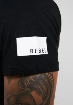 Redefined Rebel Rrguti Tee - T-Shirt Print - Black -Redefined Rebel 7ddba5326a184529b4a475e5a36acc97