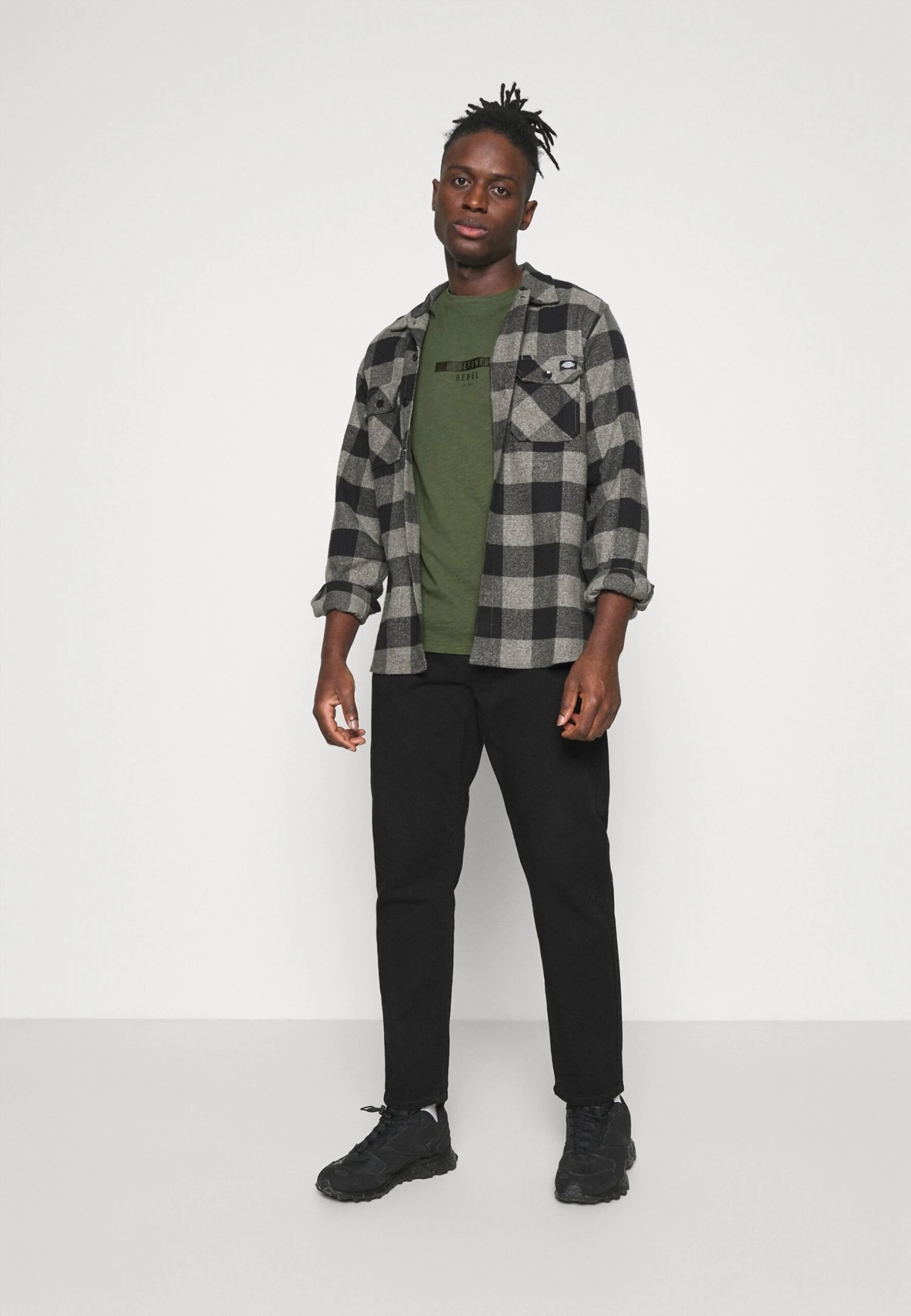 Redefined Rebel Rrguti Tee - T-Shirt Print - Thyme 4 Redefined Rebel Rrguti Tee - T-Shirt Print - Thyme - Afbeelding 2