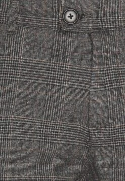 Redefined Rebel Rrercan - Chino - Wales 14 Redefined Rebel Rrercan - Chino - Wales -Redefined Rebel 877e17900f35459ca5d968624826ea66