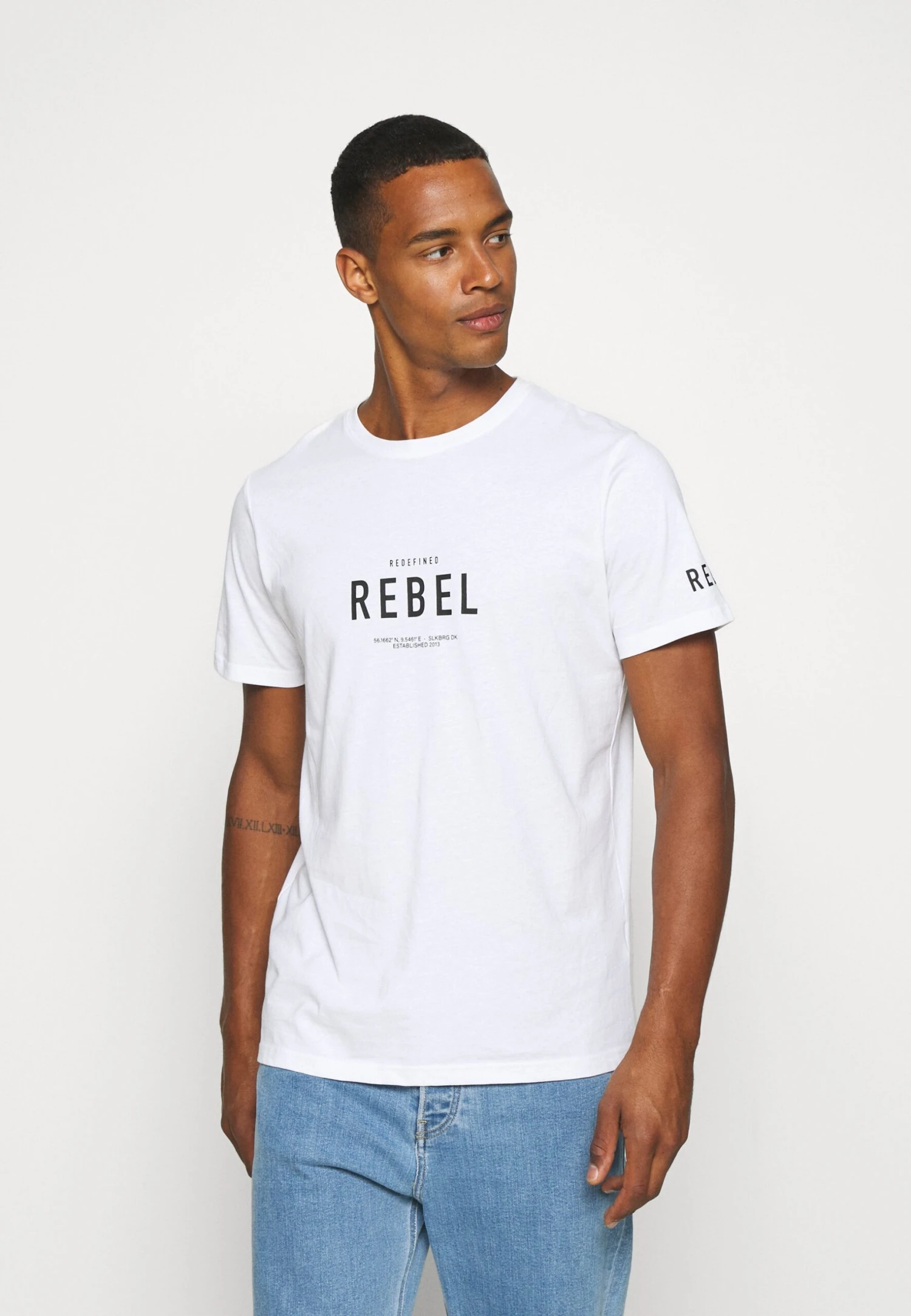Redefined Rebel Ronan Tee - T-Shirt Print - White 3 Redefined Rebel Ronan Tee - T-Shirt Print - White