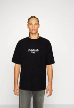 Redefined Rebel T-Shirt Print - Black