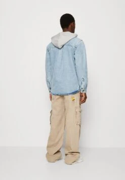 Redefined Rebel Oliver Jacket Unisex - Spijkerjas - Light Blue 10 Redefined Rebel Oliver Jacket Unisex - Spijkerjas - Light Blue -Redefined Rebel a79f1ffb1ae4421d99e815bee27e7598