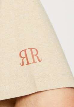 Redefined Rebel Alex Tee - T-Shirt Print - Sandshell 13 Redefined Rebel Alex Tee - T-Shirt Print - Sandshell -Redefined Rebel a7f6188aa1704abcafce94e924f51585