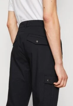 Redefined Rebel Elias Pants - Cargobroek - Black 13 Redefined Rebel Elias Pants - Cargobroek - Black -Redefined Rebel a9abf341a5cd441d989fa4749d21be3f