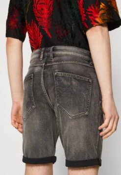 Redefined Rebel Stockholm- Jeansshort - Mejor Black -Redefined Rebel b3298b72b9d0488a8b27c9d817371a09