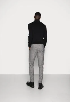 Redefined Rebel Rrking- Chino - Grey Check 9 Redefined Rebel Rrking- Chino - Grey Check -Redefined Rebel b57c8c9fe67446bd8192a22682e2fd7c