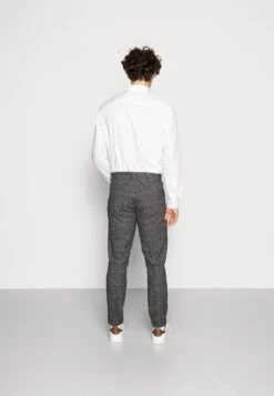 Redefined Rebel Rrercan - Chino - Wales 11 Redefined Rebel Rrercan - Chino - Wales -Redefined Rebel b7b9c41d8a03405fbb9e35f66e76a9e8