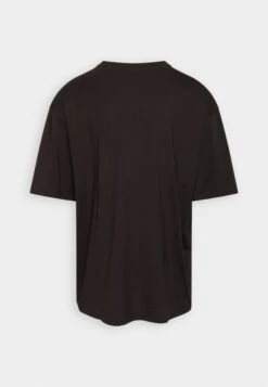 Redefined Rebel Derek Tee Plus - T-Shirt Print - Bristol Black 13 Redefined Rebel Derek Tee Plus - T-Shirt Print - Bristol Black -Redefined Rebel c17f790b7d2642e28e085e626ee6c113