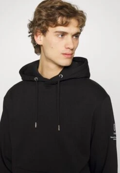 Redefined Rebel Clay - Sweater - Black 11 Redefined Rebel Clay - Sweater - Black -Redefined Rebel ef7906e202be46c8b0a8a17f7b7f77a3