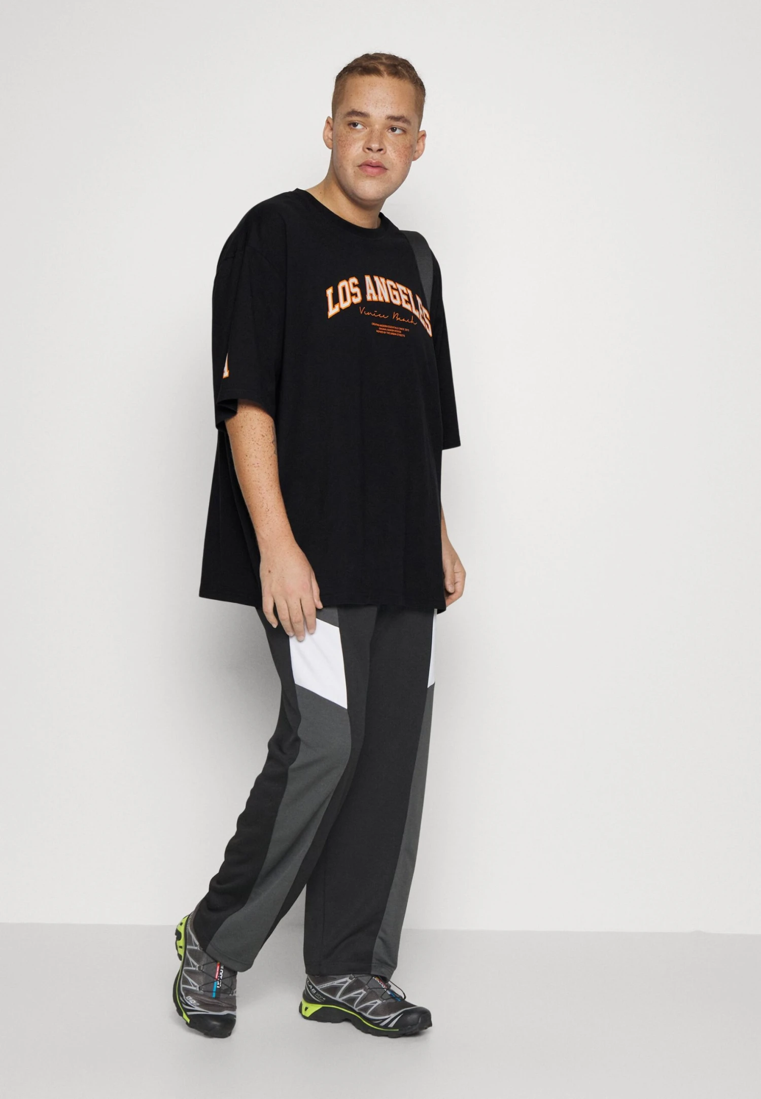 Redefined Rebel Sago Tee - T-Shirt Print - Black 6 Redefined Rebel Sago Tee - T-Shirt Print - Black - Afbeelding 4