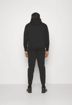 Redefined Rebel August Pants Plus - Chino - Black -Redefined Rebel f426e08545a84ed79797f26a7020371f