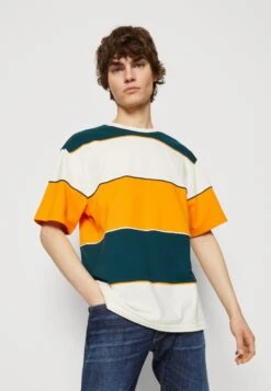 Redefined Rebel Watson Tee- T-Shirt Print - Deep Teal 11 Redefined Rebel Watson Tee- T-Shirt Print - Deep Teal -Redefined Rebel f58bc83c488d4b6a85b822b73d145657