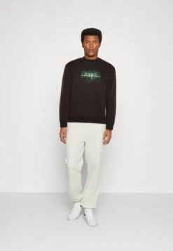 Redefined Rebel -Redefined Rebel f85d9e5ba0614ed8a047ddeb6cb42e98